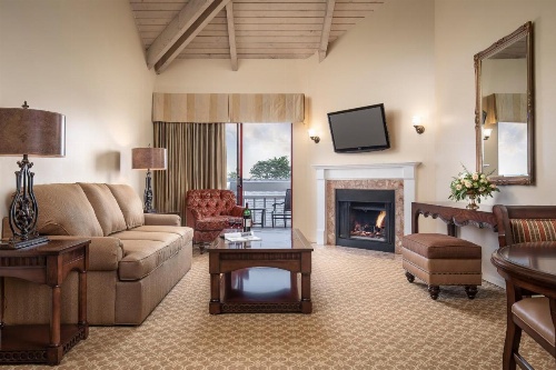 Victorian Inn image 31