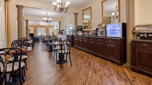 Victorian Inn image 5